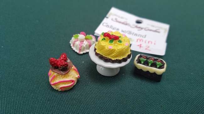 Miniature Food - Assortment - Dessert Set - White Cake Plate - Tiny Cakes - Dollhouse - Fairy - Barbie - 5 piece set
